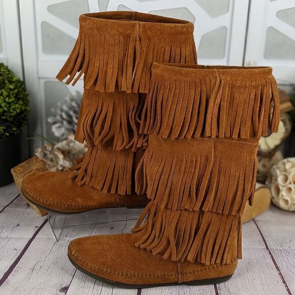 Minnetonka 3-Layer Fringe Boots - Picture 3 of 9